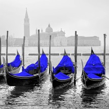 Fototapeta niebieskie gondole w Wenecji
