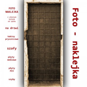 Naklejka z motywem starych stalowych drzwi