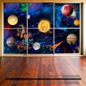 Kosmiczna orbita - dekoracja na szafę